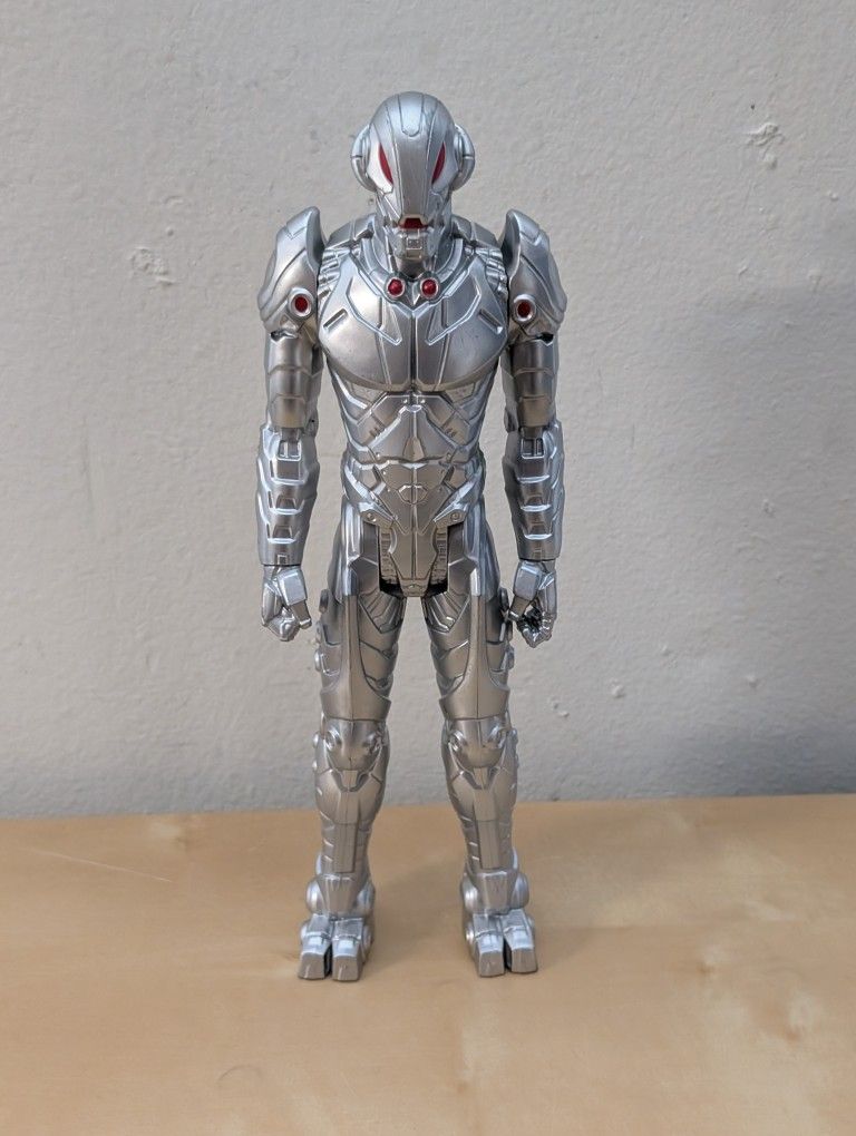 Marvel Avengers Titan Hero Series Ultron 12" Hasbro Action Figure Marvel 2015