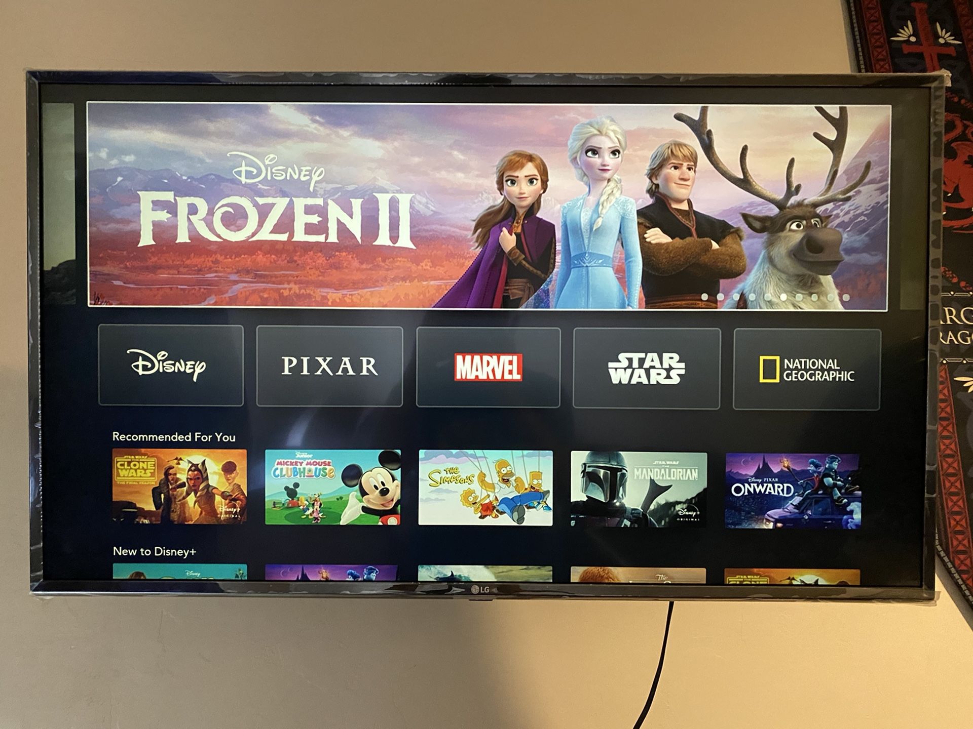 LG 43’ 4K Smart TV (Netflix, Hulu, YouTube, Disney+, etc)