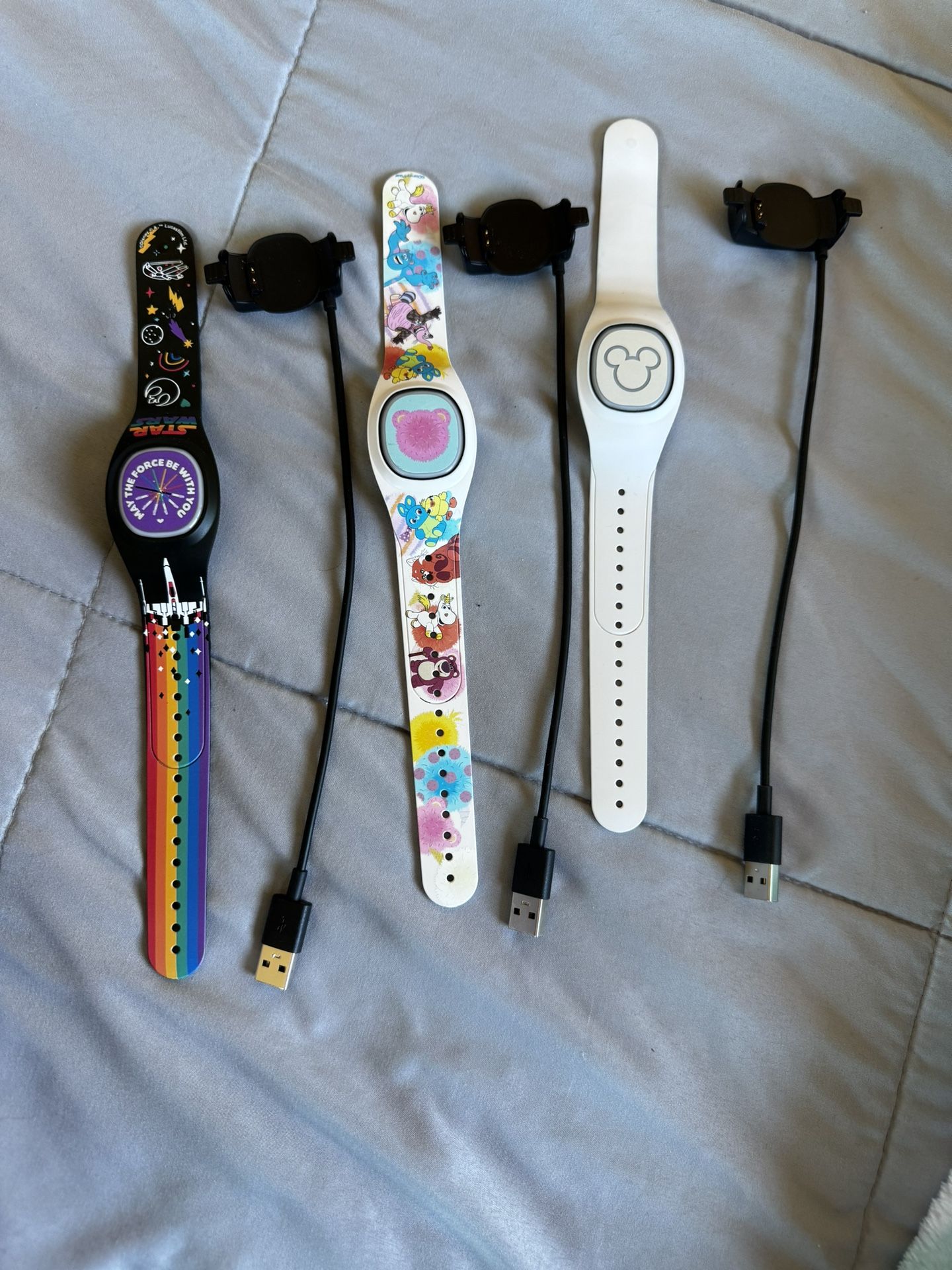 3 Smart Bands For Disneyland (used Once)