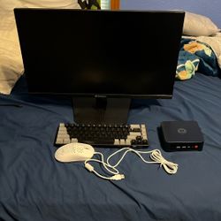 Mini Pc With Monitor And Accessories 