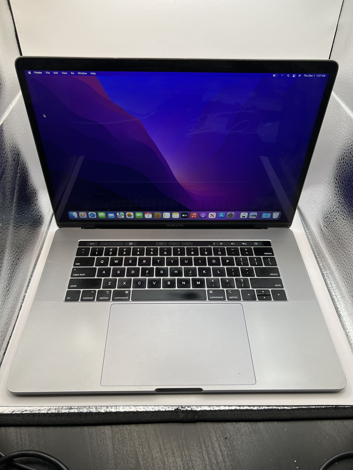 MacBook Pro 15インチ 2018 i7／512GB／RAM 16GB MacBook Pro 2018 15
