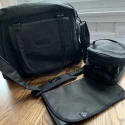 JuJuBe Be Pumped Breast Pump / Diaper Bag