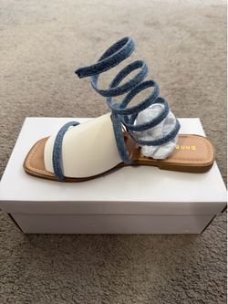 Women’s sandals