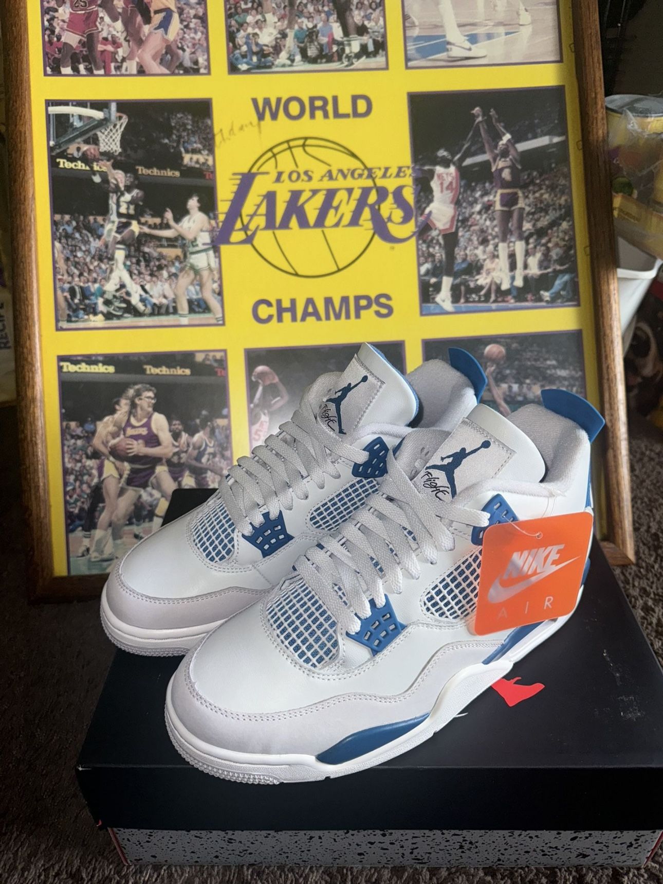 Air Jordan retro 4 Military Blue