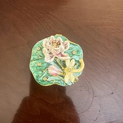 Floral trinket box