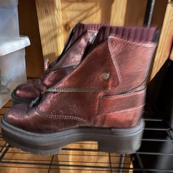 Boots Zip Size 9