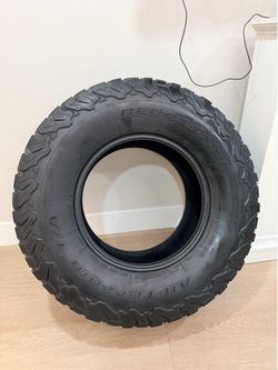 Set of BFGODRICH  ALL TERRAIN  T/A 315/70R17