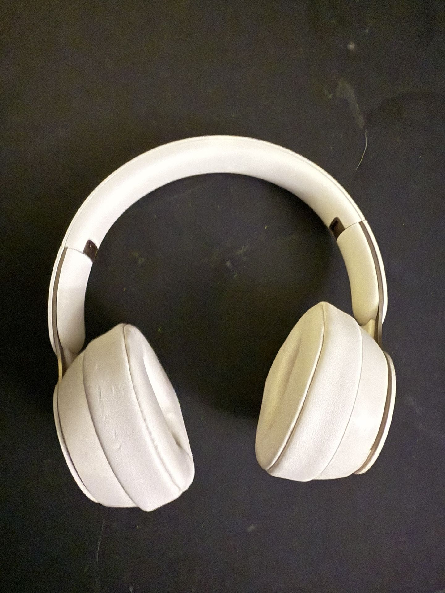 Beats Solo Pro