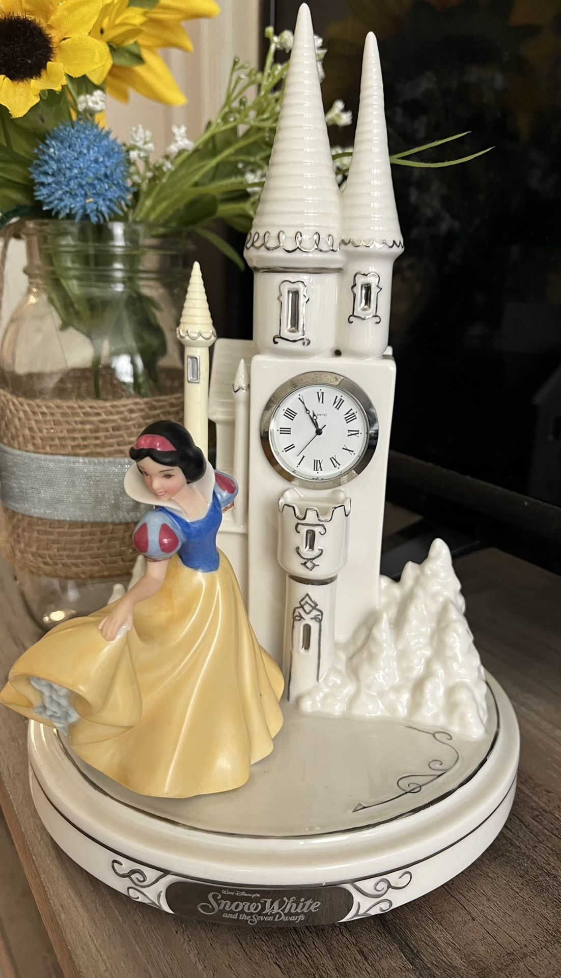 Disney Enchanted Snow White Clock