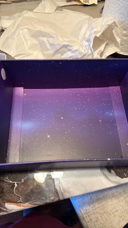 Empty air Jordan box