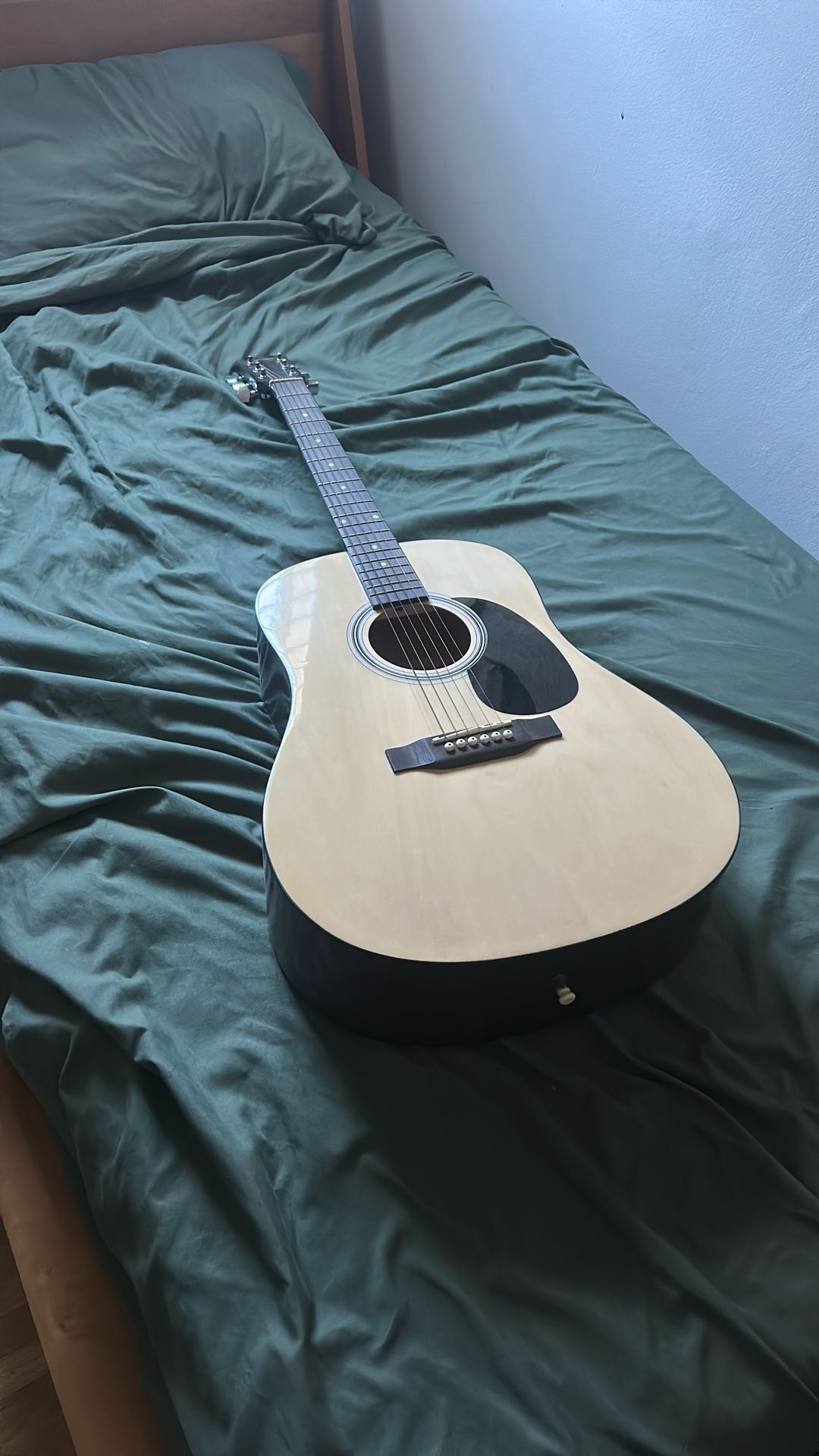 Squier Acoustic Guitar
