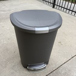 Trash Can 50liter/13 Gallon