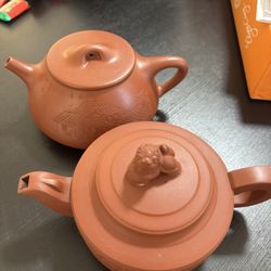 Chinese Yixing Zisha Clay Handmade Exquisite Teapot