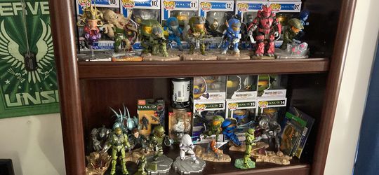 Halo Loot Crate Figures