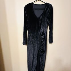 Black velvet dress 