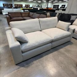 Elyza Linen 2-Piece Sectional