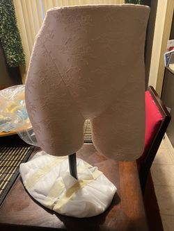 Mannequin bottom brand-new