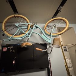 Huffy Beach Cruiser Bike With Basket