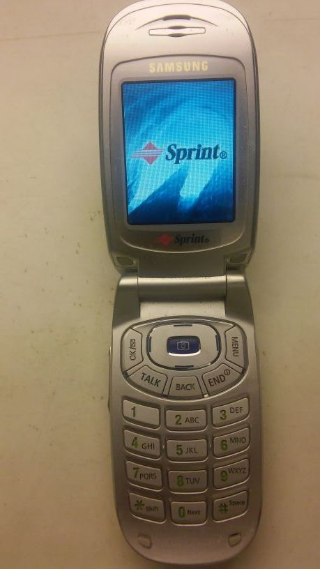 Samsung SPH-A620 (Sprint) Silver Flip Cell Phone Clean ESN