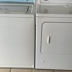Whirlpool Washer/Gas Dryer