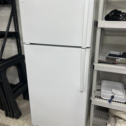 GE Refrigerator 