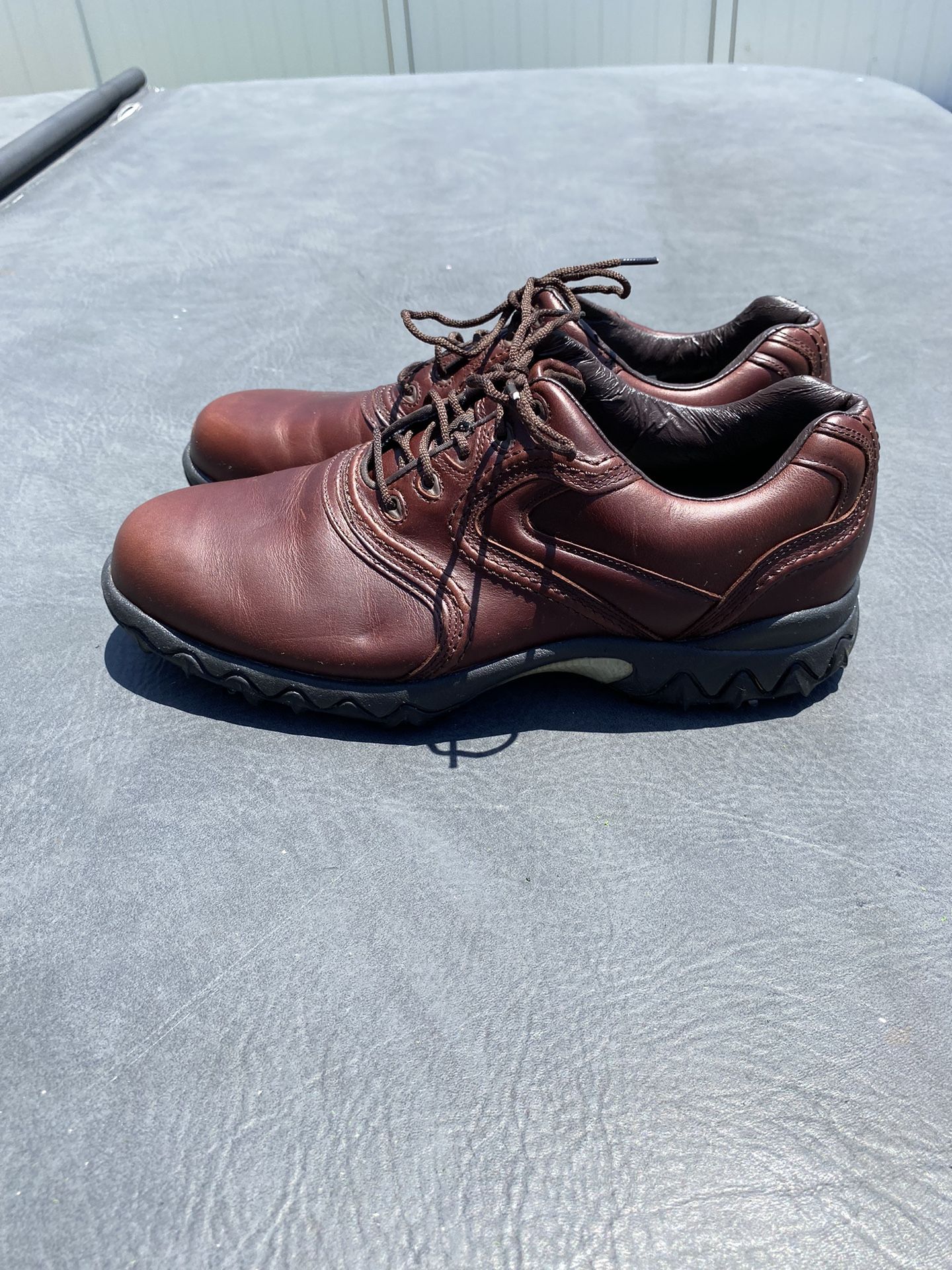 Mens Golf Shoes Sz 9.5 M -Footjoy Comtour Series waterproof