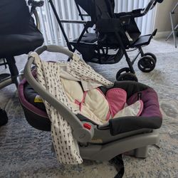 Move Out Sell : Infant Car Seat 