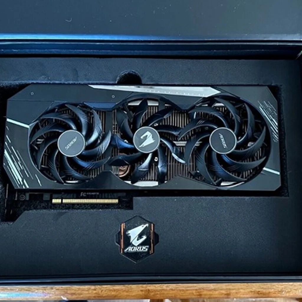 Carte Graphique AORUS RTX 3080 Ti Master 12Go GDDR6X, Boîte Complète (occasion)