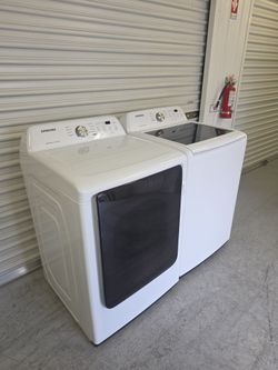 Samsung washer and dryer like new very good condition you got 60 days warranty