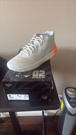 Lamelo ball MB.02 orange/grey size 13 basketball shoes