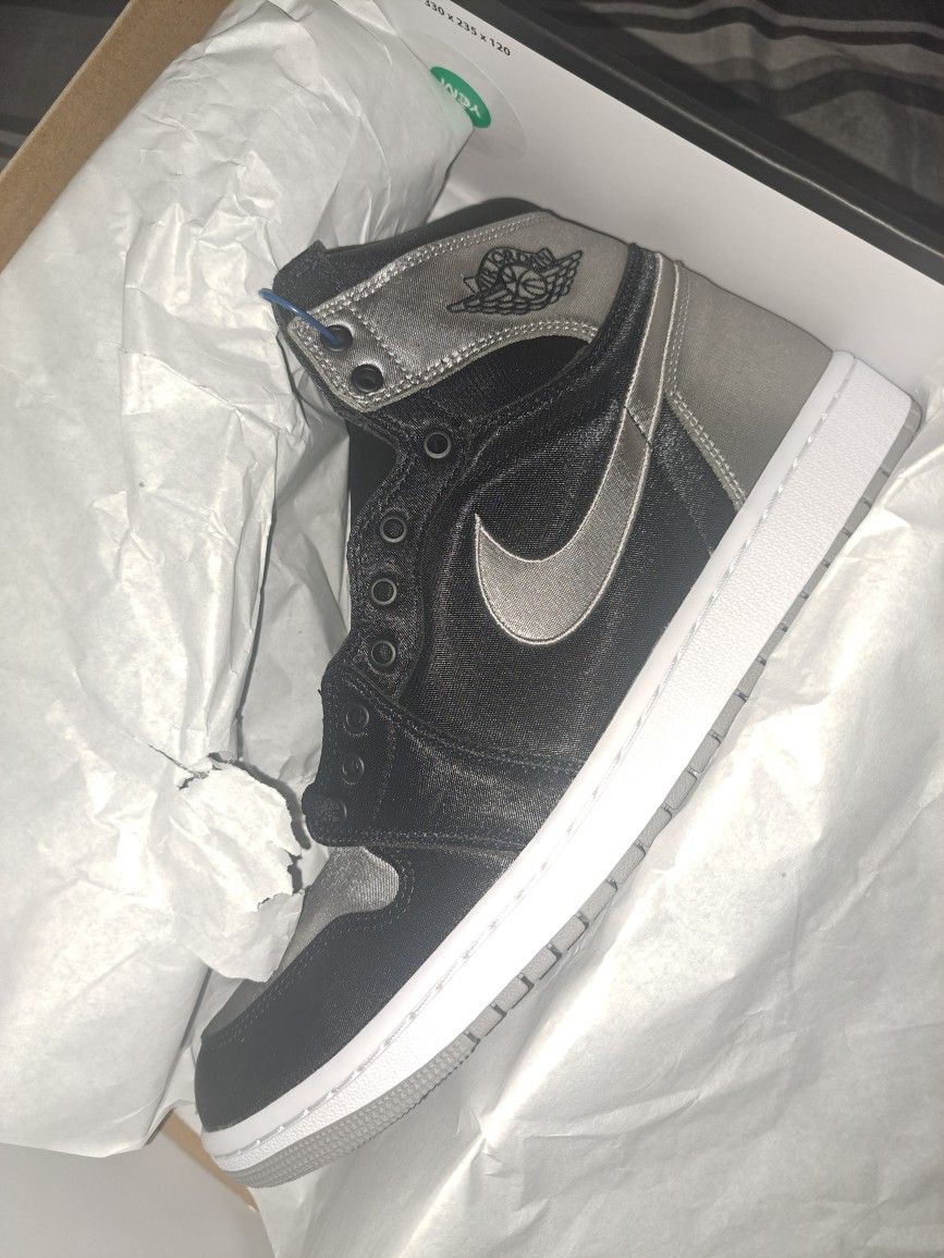 Men’s Size 10.5/12W - Air Jordan 1 Retro OG High Satin Shadow 