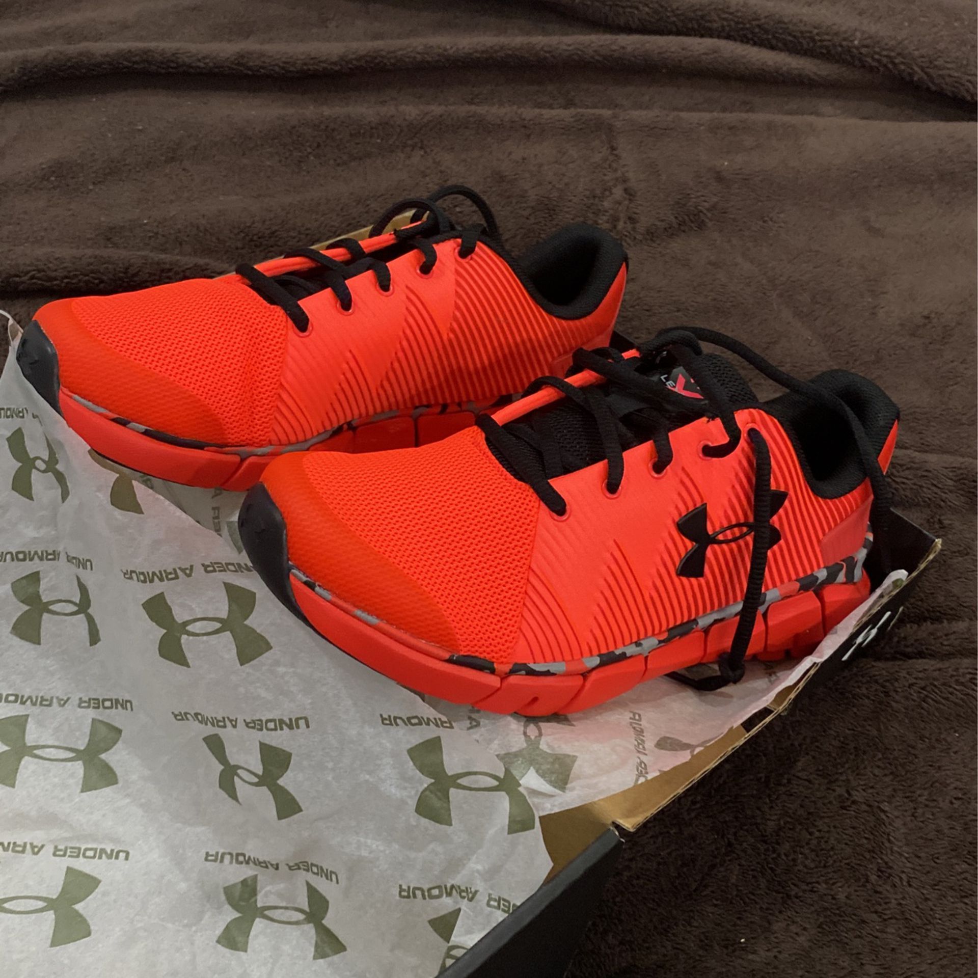 Classificatie Huis Verst Under Armour BRAND NEW 6 Y Tennis Camo Camouflage Tennis Shoes for Sale in  Red Oak, TX - OfferUp