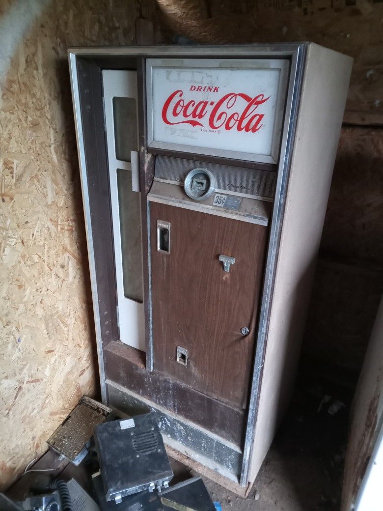 Cavalier Coca-cola Soda Pop Machine