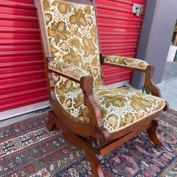 Vintage Rocking Chair 