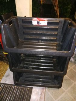 3 NEW HUSKY STACKABLE 55 GAL REMOVABLE BINS 25 SET