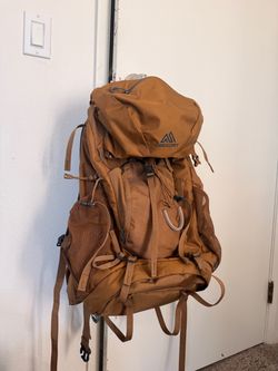 Gregory Stout 45L Backpack - Sandstone Color