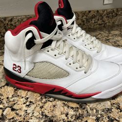 Air Jordan 5 Retro 'Fire Red' 2013 