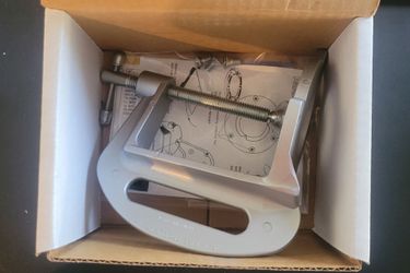 PanaVise Bench Clamp Base Mount Model 311 New in box