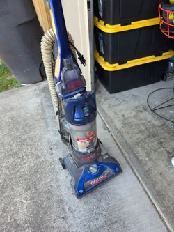 Hoover windtunnel vacuum.
