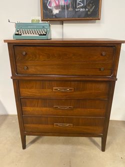 Vintage 1960s Madmen Style Walnut Mid Century Modern Dresser