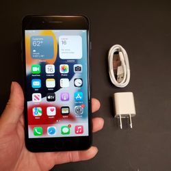 iPhone 7 Plus - UNLOCKED - Like New  