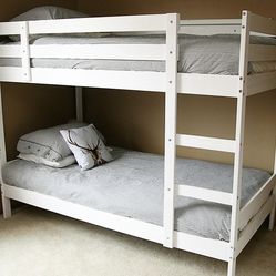 Wooden Bunk Beds With Mattresses 