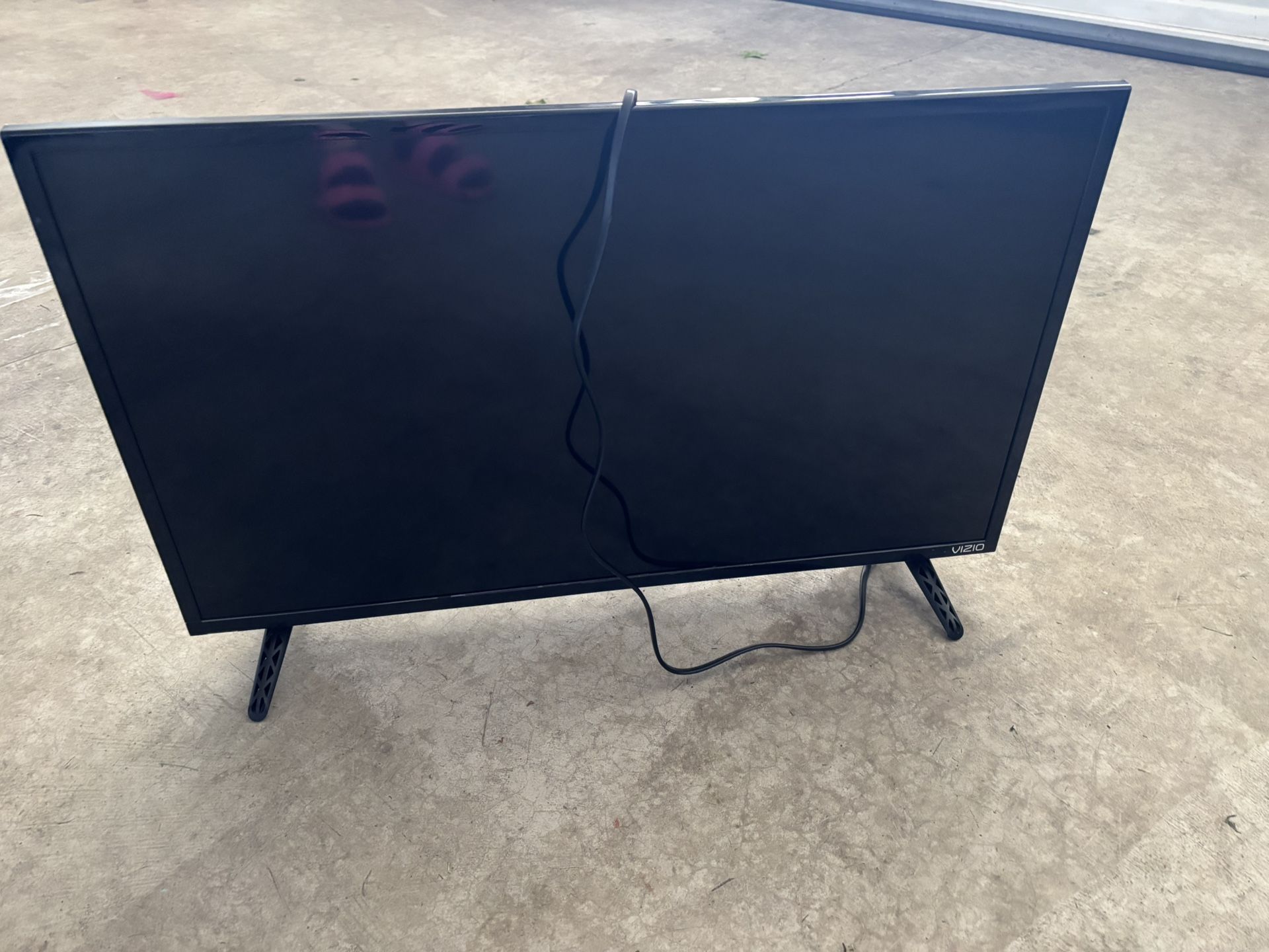 32” Vizio Tv