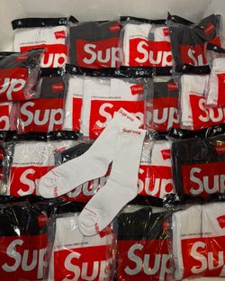 Supreme Socks