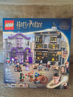 Retired Lego 76439 Olivanders & Madam Malkins Robes MISB