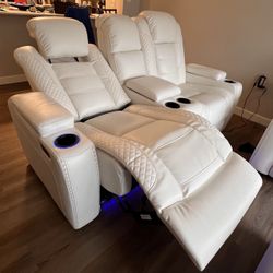 White Leather Recliner Set. Barely Used. Extremely Comfortable.