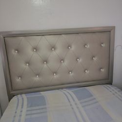 Bedroom  Set Furnitures 