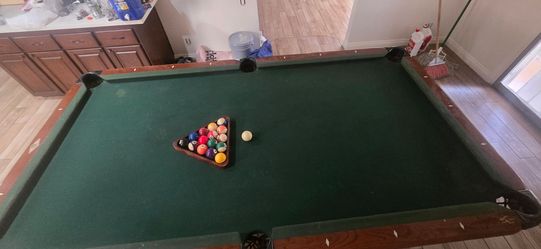 Pool table