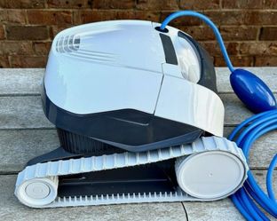 Dolphin E10 Robotic Pool Cleaner