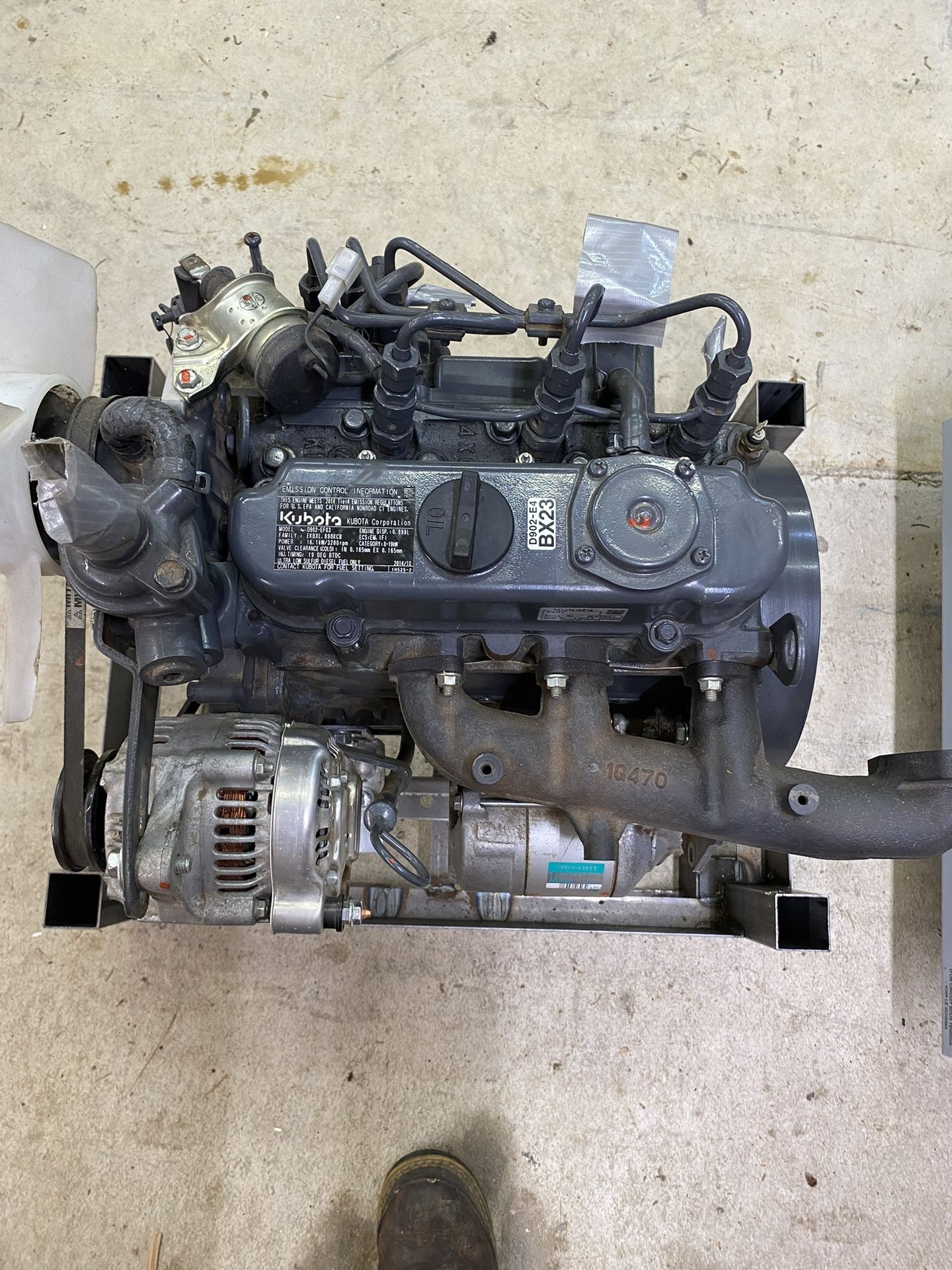 2014 Kubota D902-EF04 Diesel Engine